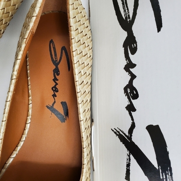 Seven 7 Pearl Gigi Gold Tone Horsebit Buckle Flats Women's Size 8.5 - Picture 6 of 8